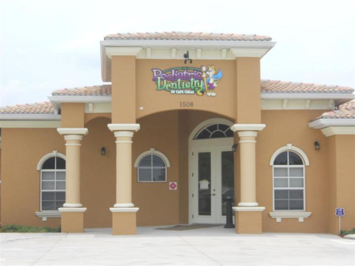 dr erin taylor  cape coral office  may 232011 019 large.jpg